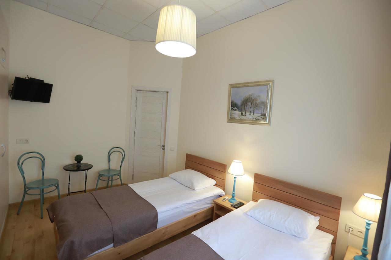 Midtown Hotel & Hostel Tbiliszi Kültér fotó